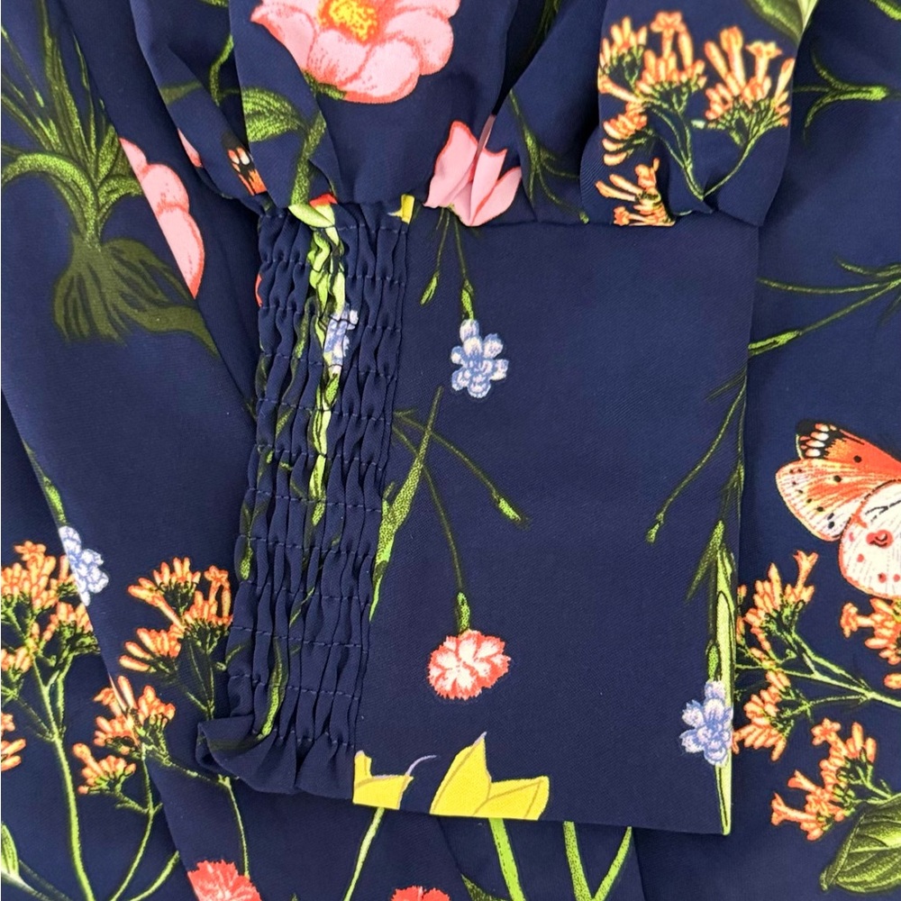 Pomander Place Spencer Puff Sleeve Dress in Navy Wildflower Size medium - Picture 4 of 6